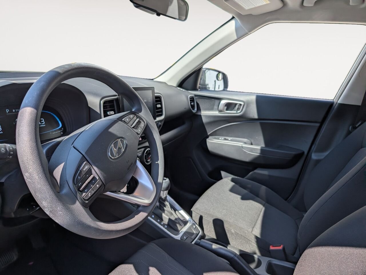 Hyundai Venue Essential/SIÈGES CHAUFFANTS/CAMÉRA DE RECUL/BLUETOOTH/AC/VITRES ÉLECTRIQUES 2026 Vert Sherbrooke - photo #6