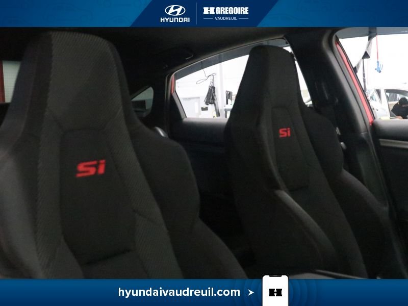 2019 Honda Civic Red Laval - photo #32