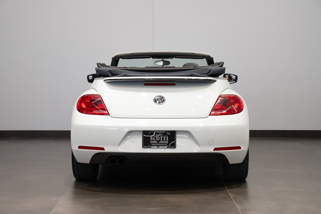 Volkswagen Beetle Trendline+ cabriolet 2 portes 2016 Blanc Kirkland - photo #5