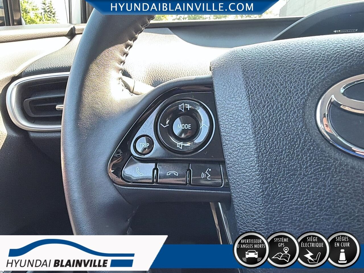 2022 Toyota Prius Prime White Blainville - photo #12