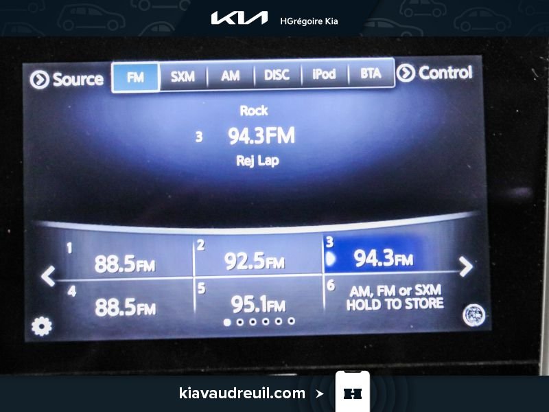2016 Infiniti Q50 Grey Laval - photo #20