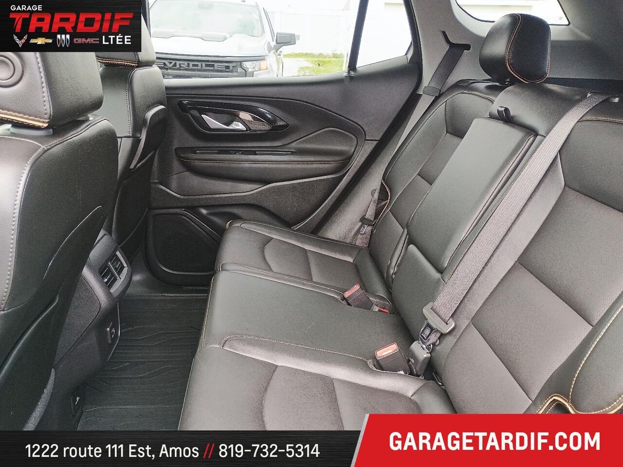 2024 GMC Terrain SLT AWD Red Mont-Laurier - photo #11