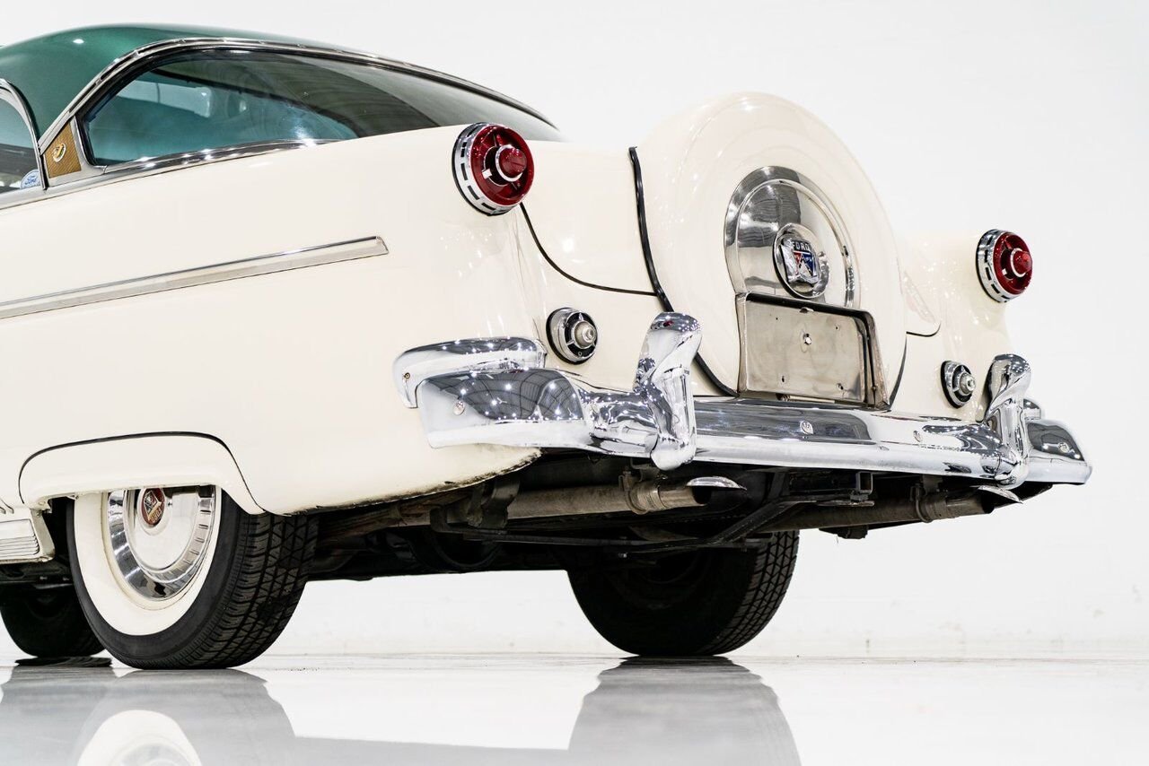 Ford Crestline Skyliner rare glass top long term ownership 1954 Blanc Montréal - photo #34