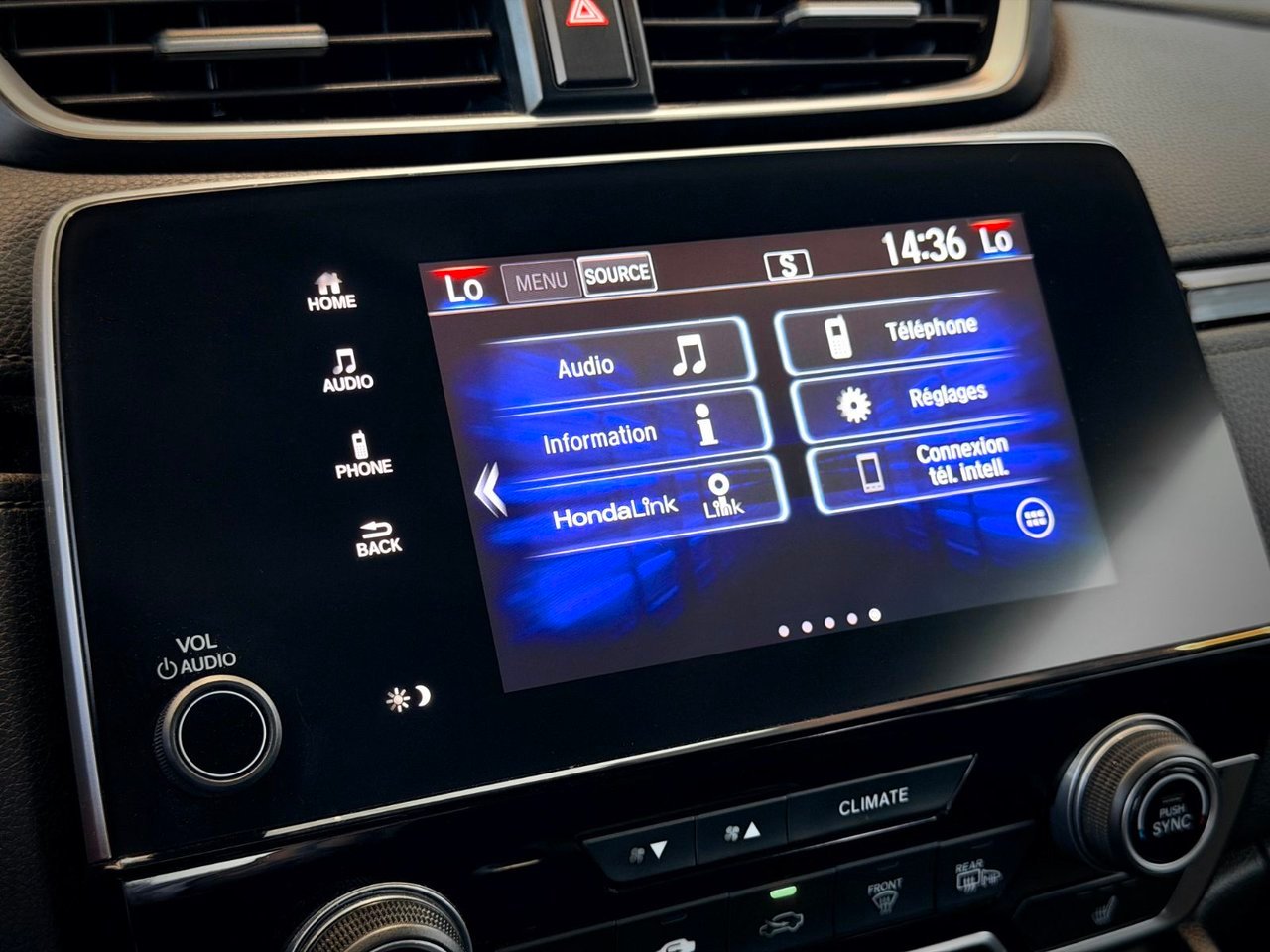 2017 Honda CR-V Red Notre-Dame-des-Prairies - photo #24