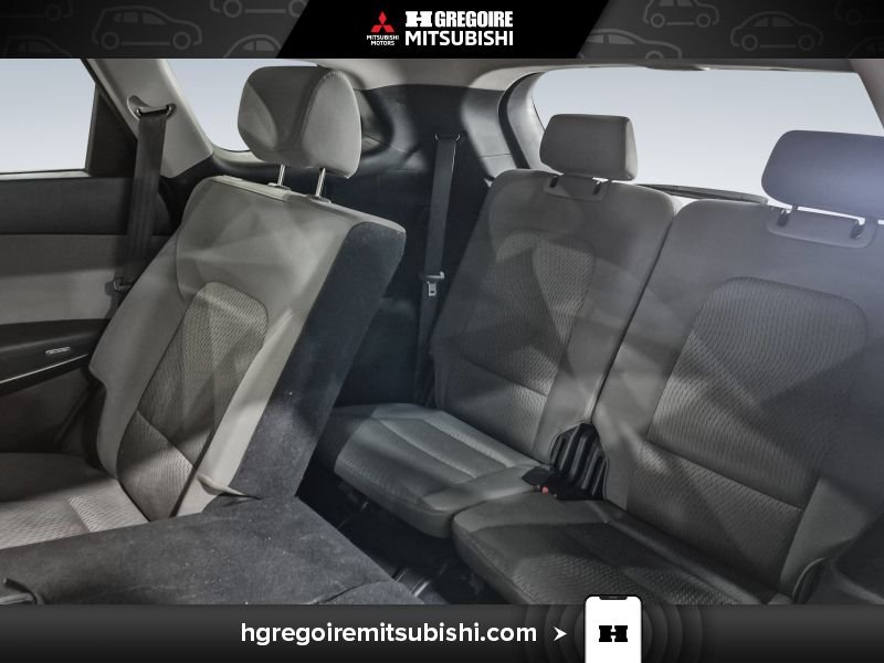 2016 Hyundai Santa Fe XL Grey Blainville - photo #28