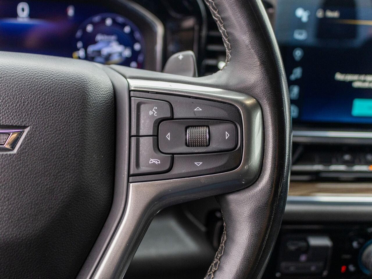 Chevrolet Silverado 1500 LT Trail Boss cabine multiplace 4RM 157 po 2024 Blanc Châteauguay - photo #13