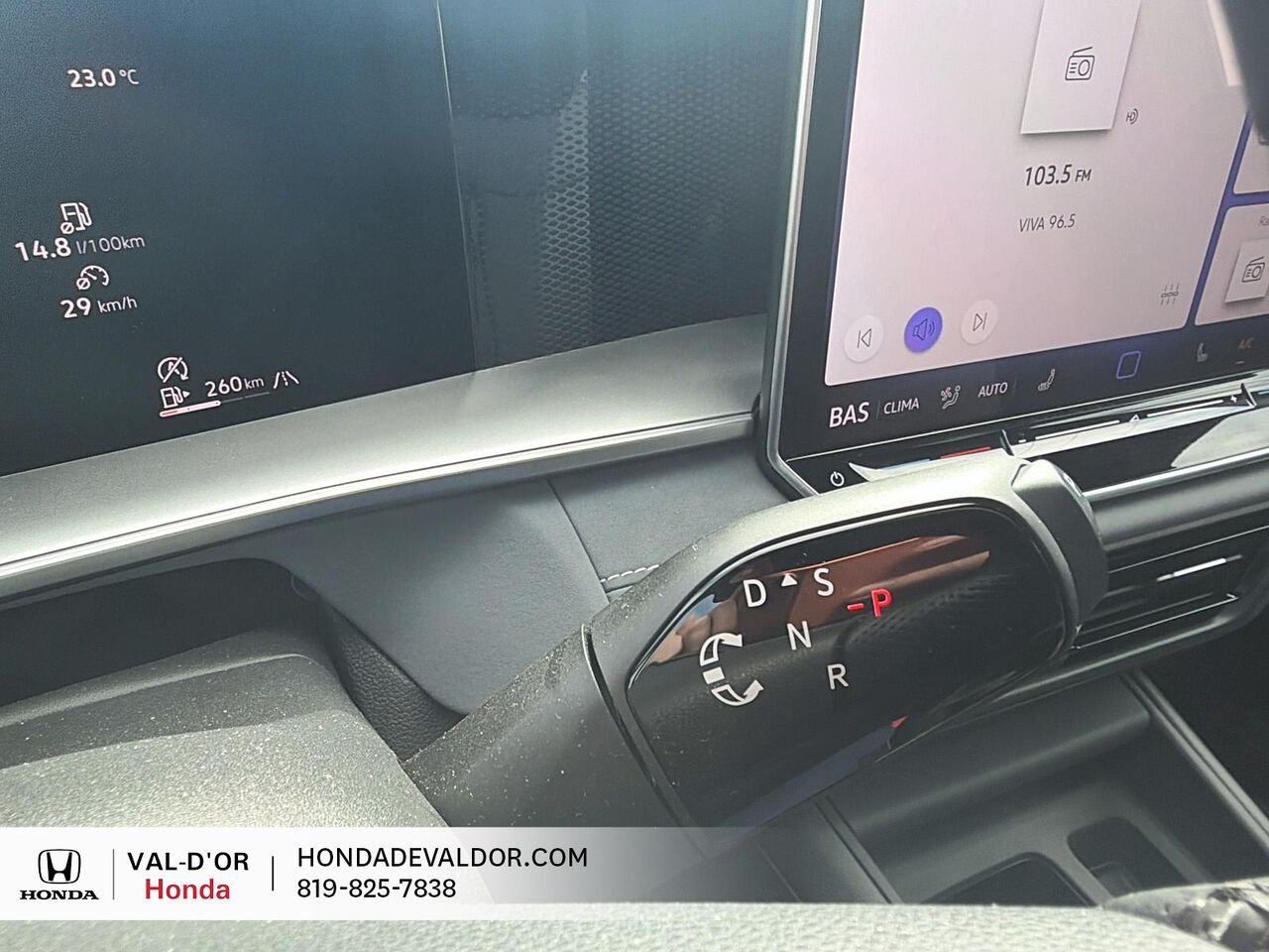 Volkswagen Tiguan Comfortline R-Line Black Edition 4MOTION 2026 Vert Val-d'Or - photo #13
