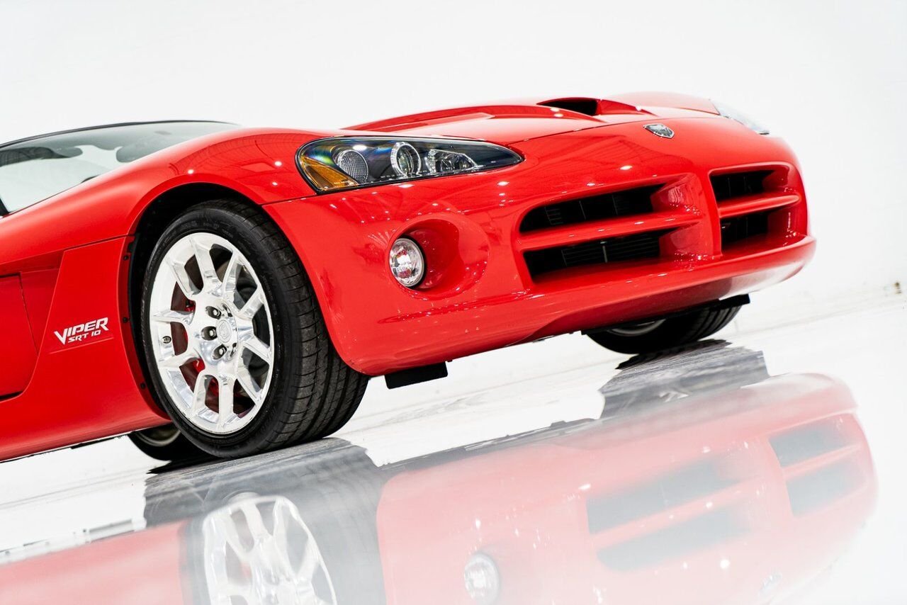 Dodge Viper Clean Title With Only 2,063 km (1,282 Miles) From New 2008 Rouge Montréal - photo #59