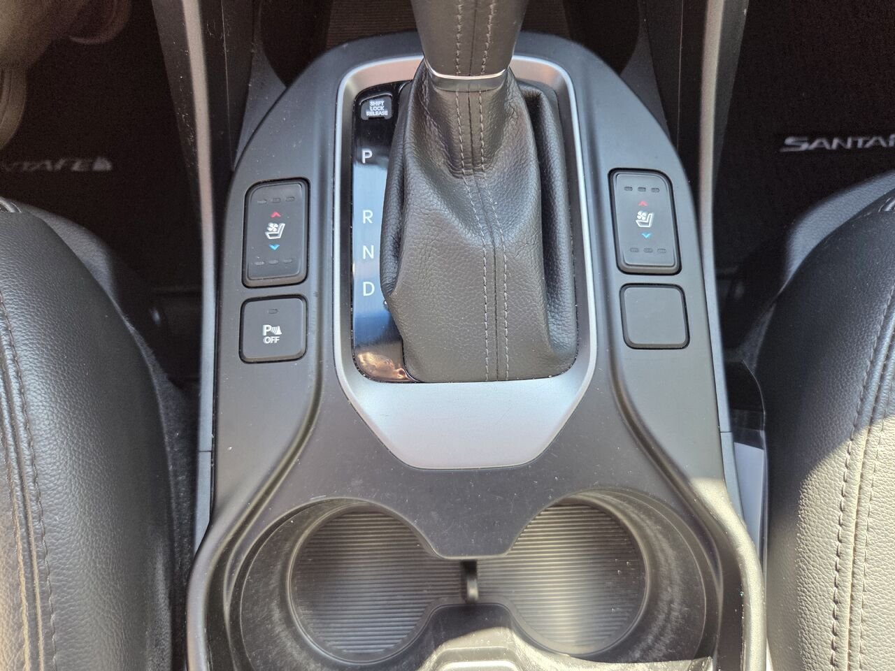 HYUNDAI SANTA FE SPORT 2018 Noir Amos - photo #20
