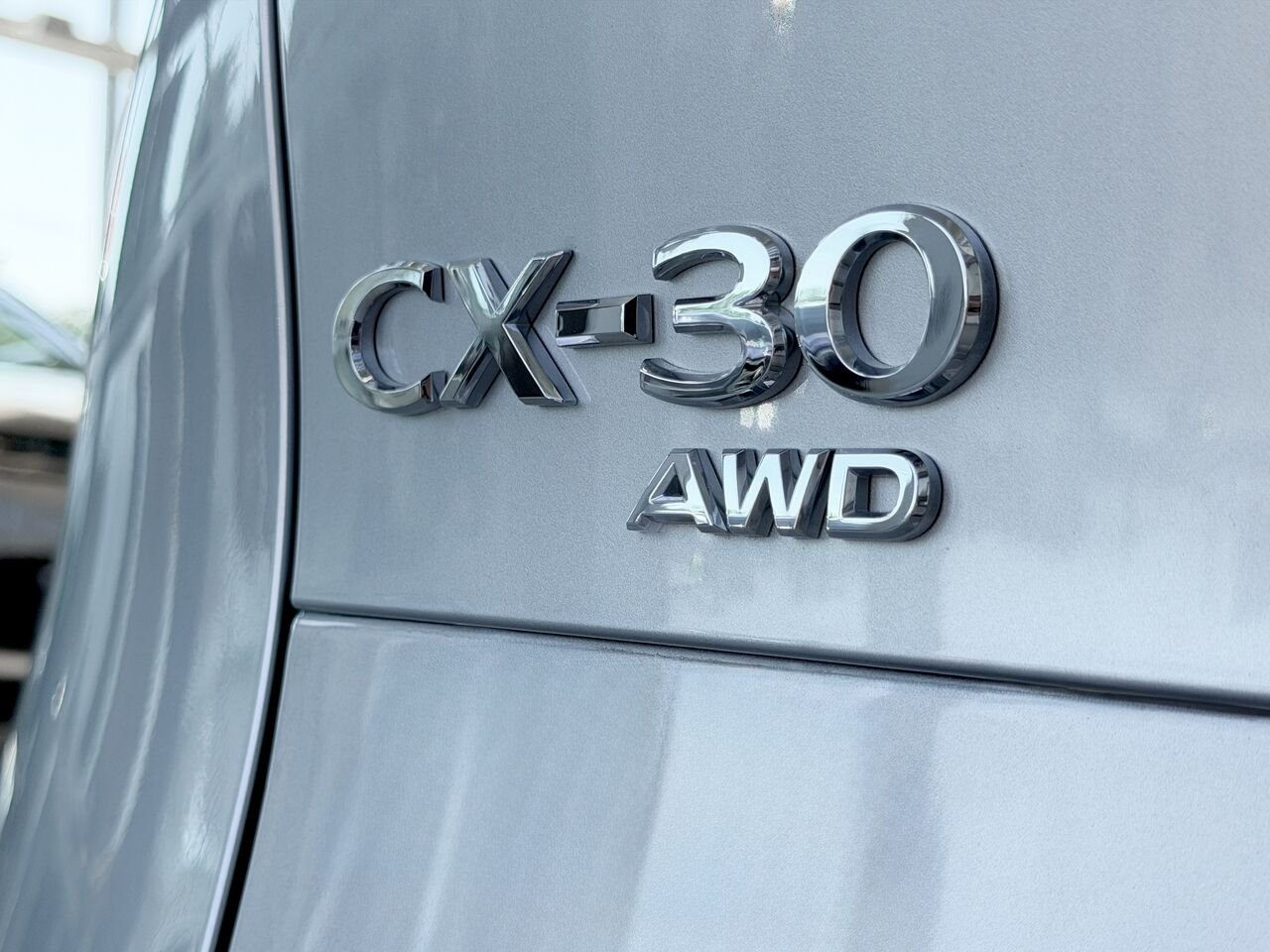 2023 Mazda CX-30 Silver Notre-Dame-des-Prairies - photo #12