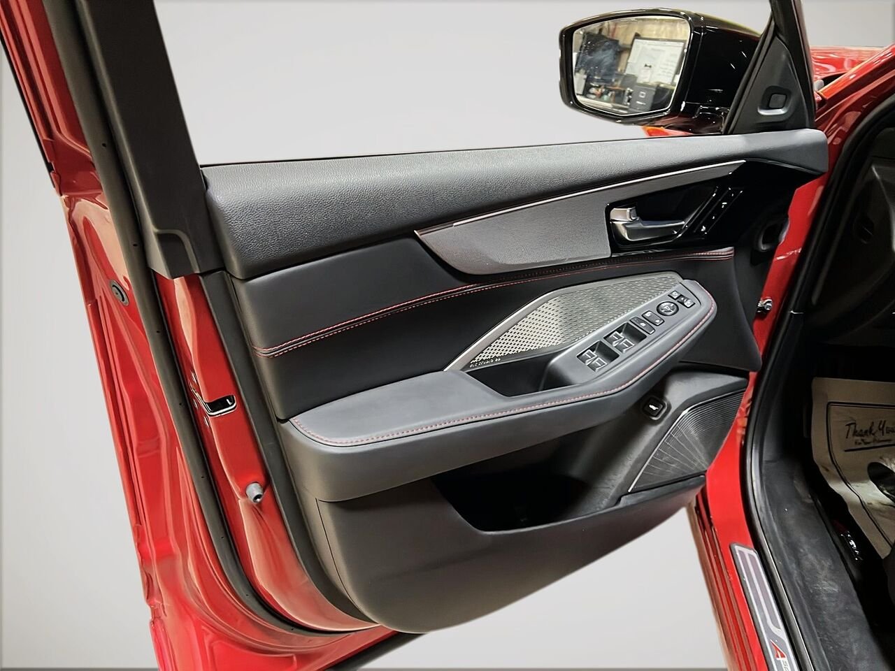 2024 Acura MDX Red Québec - photo #10