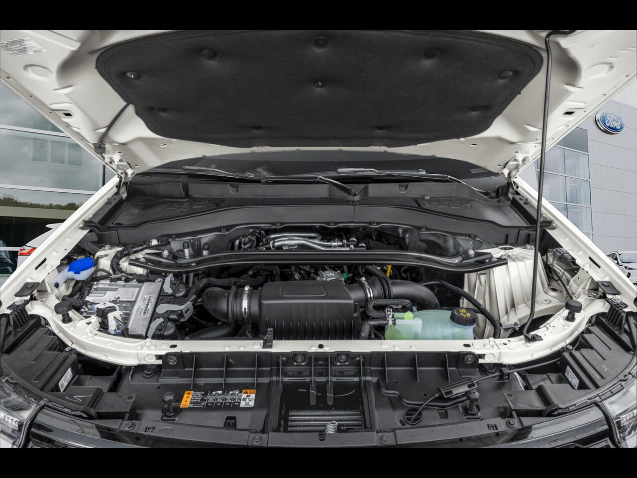 2026 Ford Explorer Carbonized Grey Metallic Saint-Eustache - photo #11