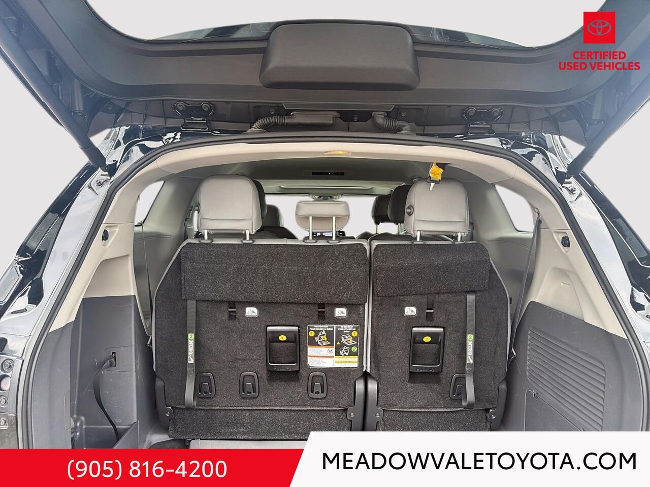 2024 Toyota Sienna One Owner, 4 New Tires, Midnight Black Metallic Mississauga - photo #22