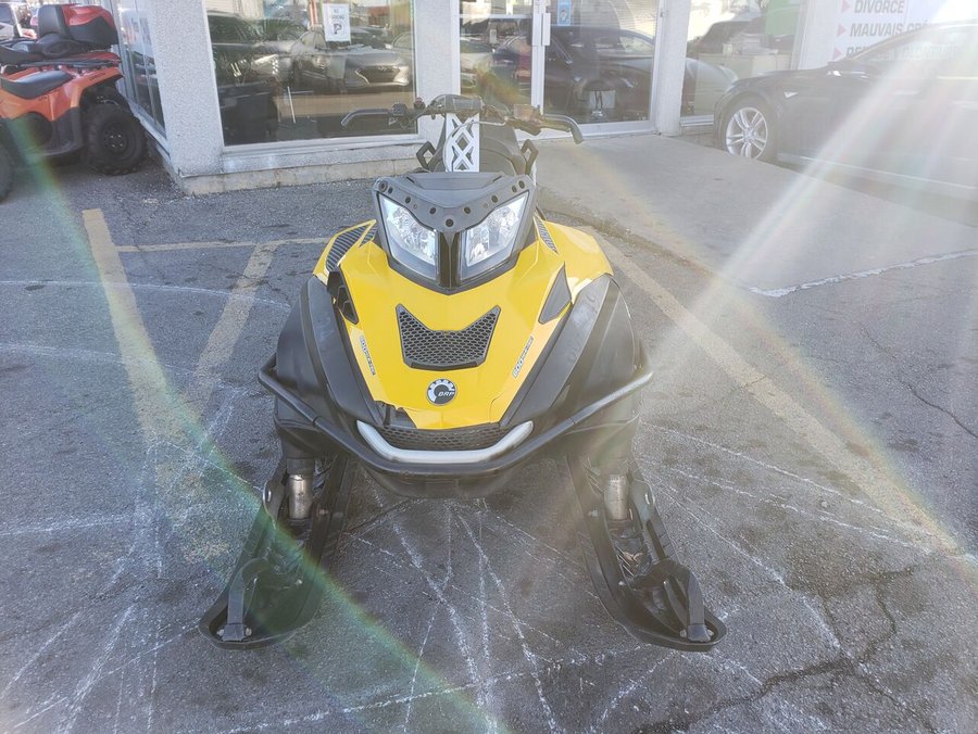 Ski-doo Skandic 2015 2015 Jaune