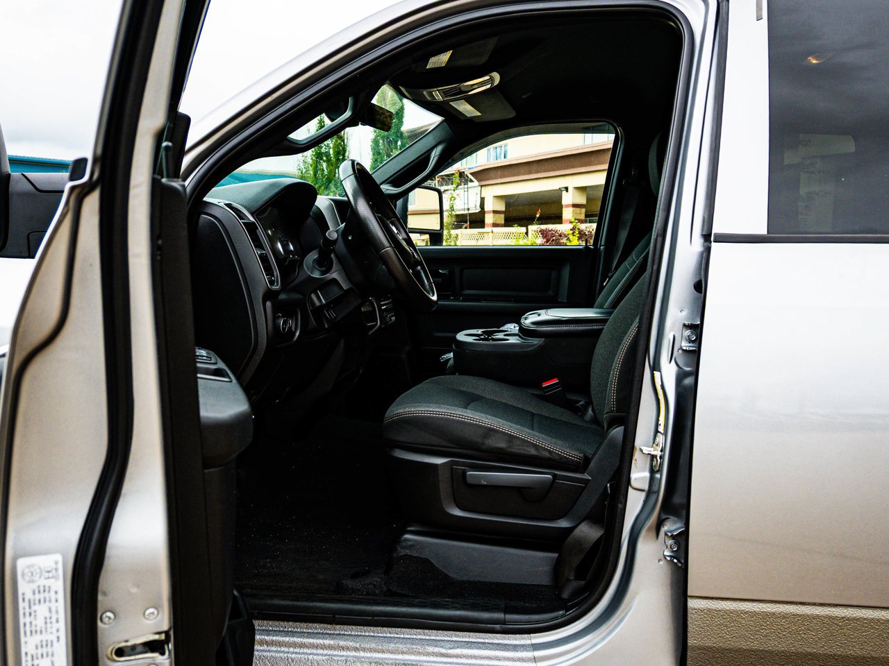 2023 Ram 3500 Tradesman 4x4 Crew Cab 8' Box Grey Sherwood Park - photo #15
