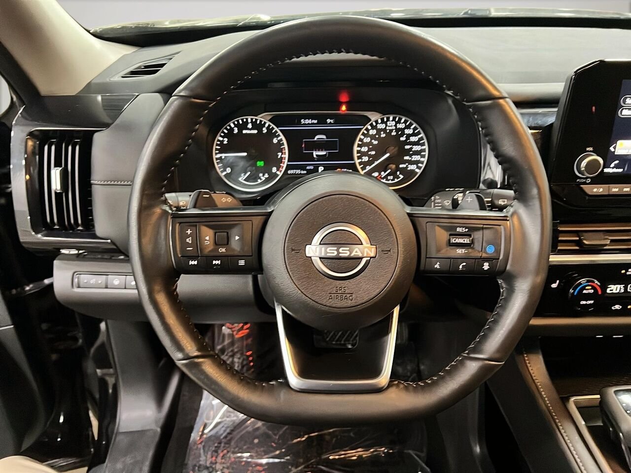 2024 Nissan Pathfinder Black Québec - photo #11