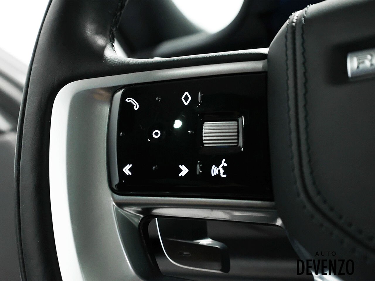 2022 Land Rover Range Rover White Saint-Eustache - photo #16