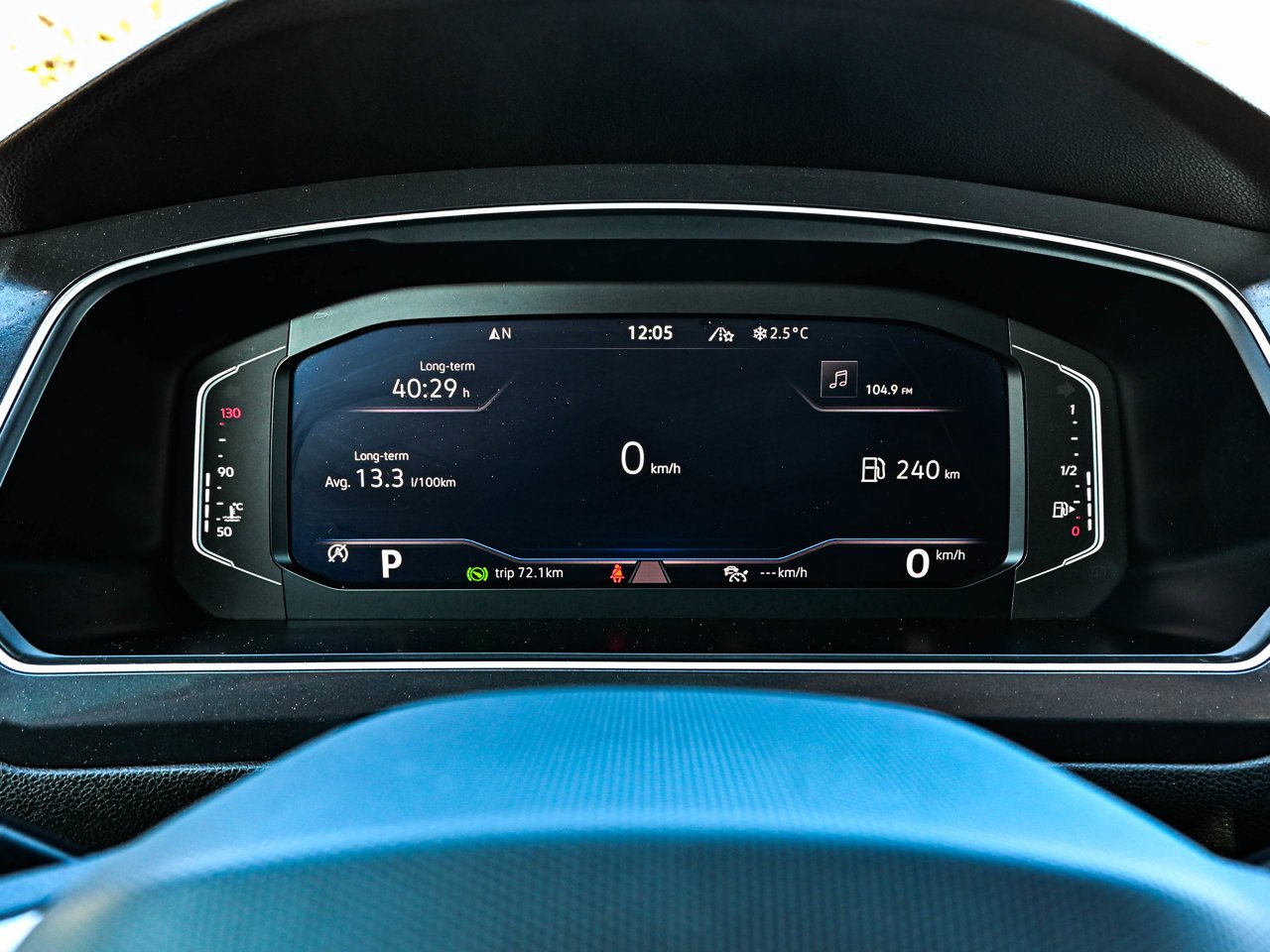 2024 Volkswagen Tiguan Comfortline R-Line Black Edition 4MOTION Red Sherwood Park - photo #21