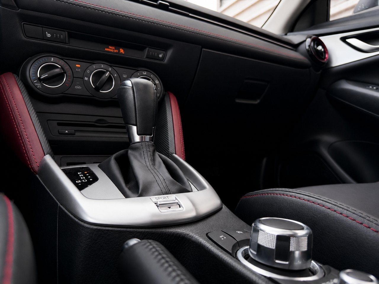 2017 MAZDA CX-3 Black Châteauguay - photo #8