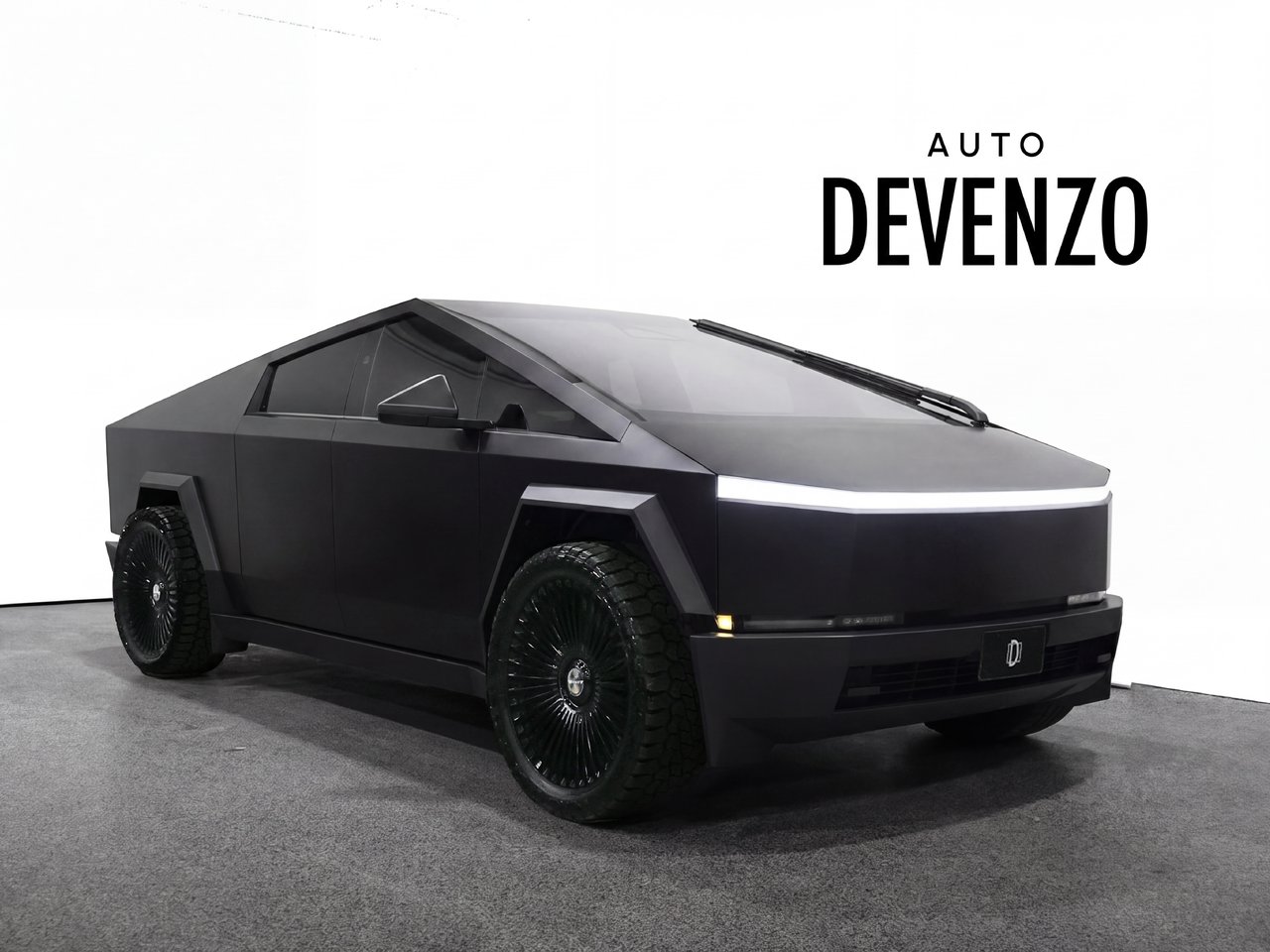 Tesla Cybertruck 2024 Argent Saint-Eustache - photo #0