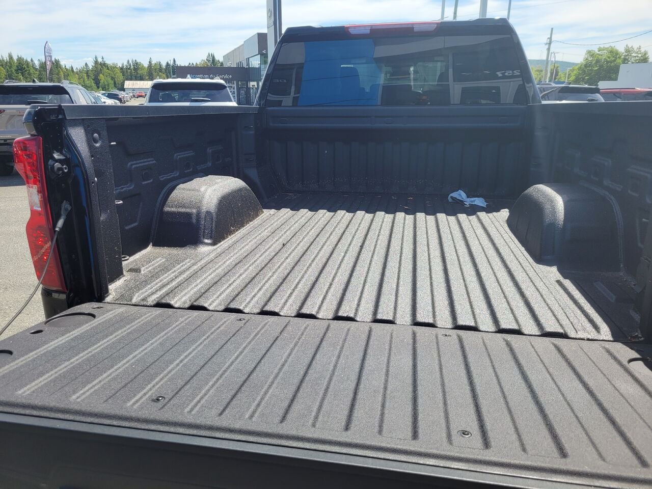 Chevrolet Silverado 1500 Custom cabine multiplace 4RM 157 po 2026 Noir Thetford Mines - photo #10