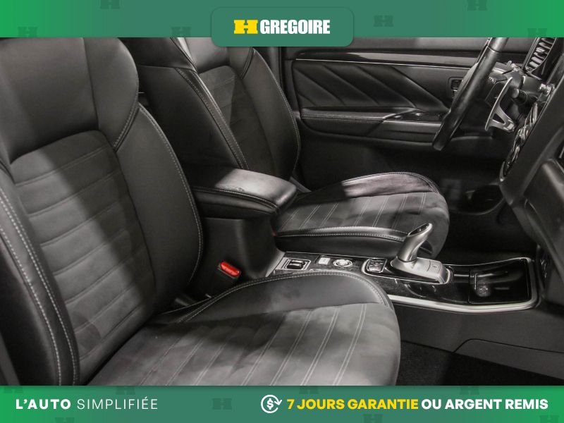 Mitsubishi Outlander PHEV 820606 | SE Touring AUTO A/C TOIT MAGS CAM RECUL BLEUTOOTH 2019 Noir Laval - photo #31