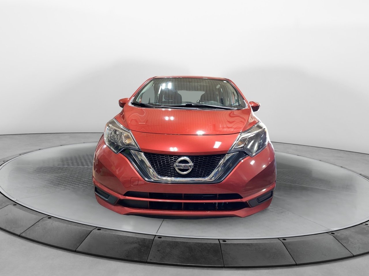 Nissan Versa Note 2018 Rouge Baie-Comeau - photo #1