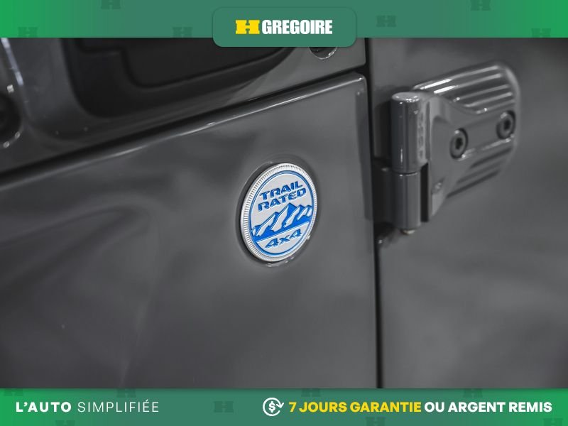 2022 Jeep Wrangler Grey Saint-Eustache - photo #15