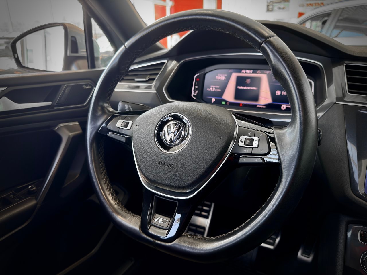 Volkswagen Tiguan 2021 Gris Notre-Dame-des-Prairies - photo #19
