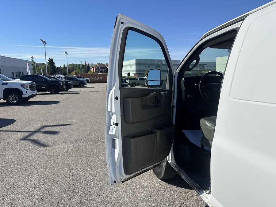 CHEVROLET EXPRESS G2500 2022 2022 Blanc