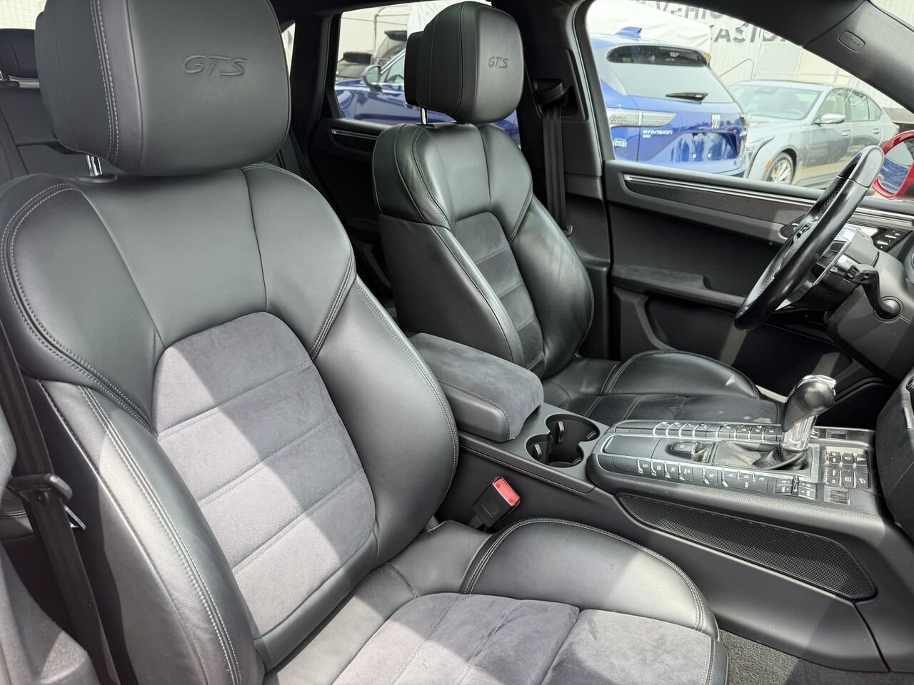 2018 Porsche Macan GTS AWD Red Laval - photo #18