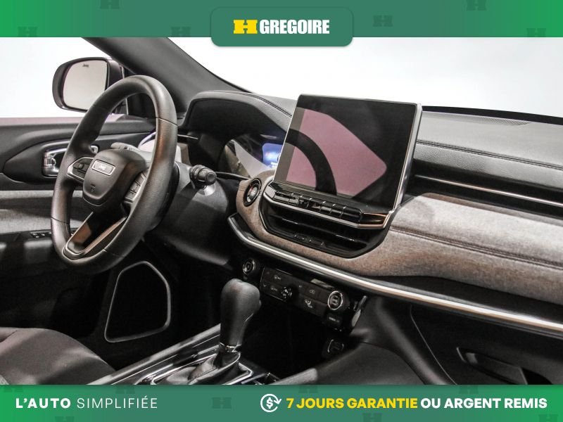 2023 Jeep Compass White Laval - photo #28