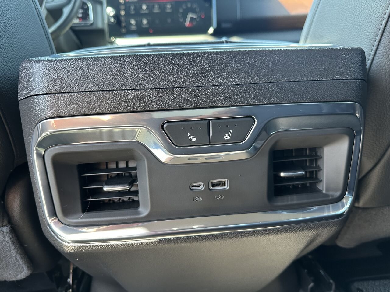 2025 GMC SIERRA K1500 DENALI Denali cabine multiplace 4RM 157 po White Gatineau - photo #17