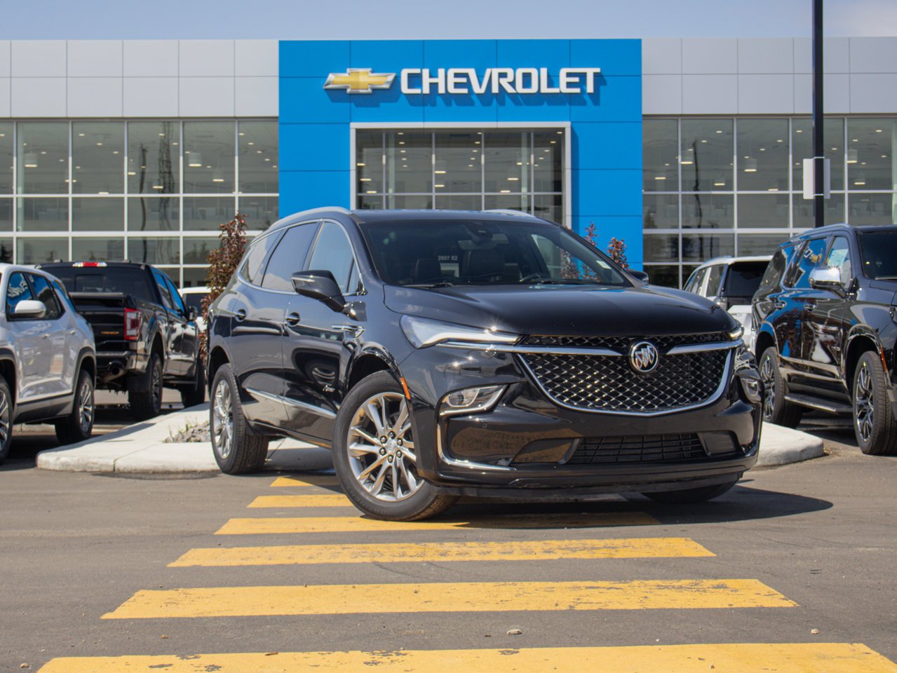 2022 Buick Enclave AWD 4dr Avenir Black Sherwood Park - photo #1