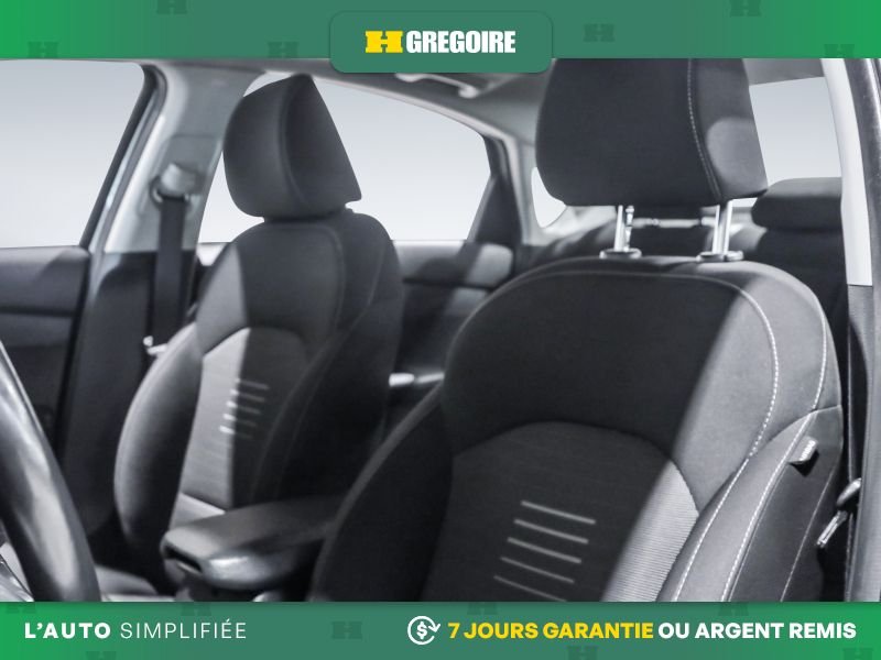 Kia Forte 2021 Argent Saint-Eustache - photo #15