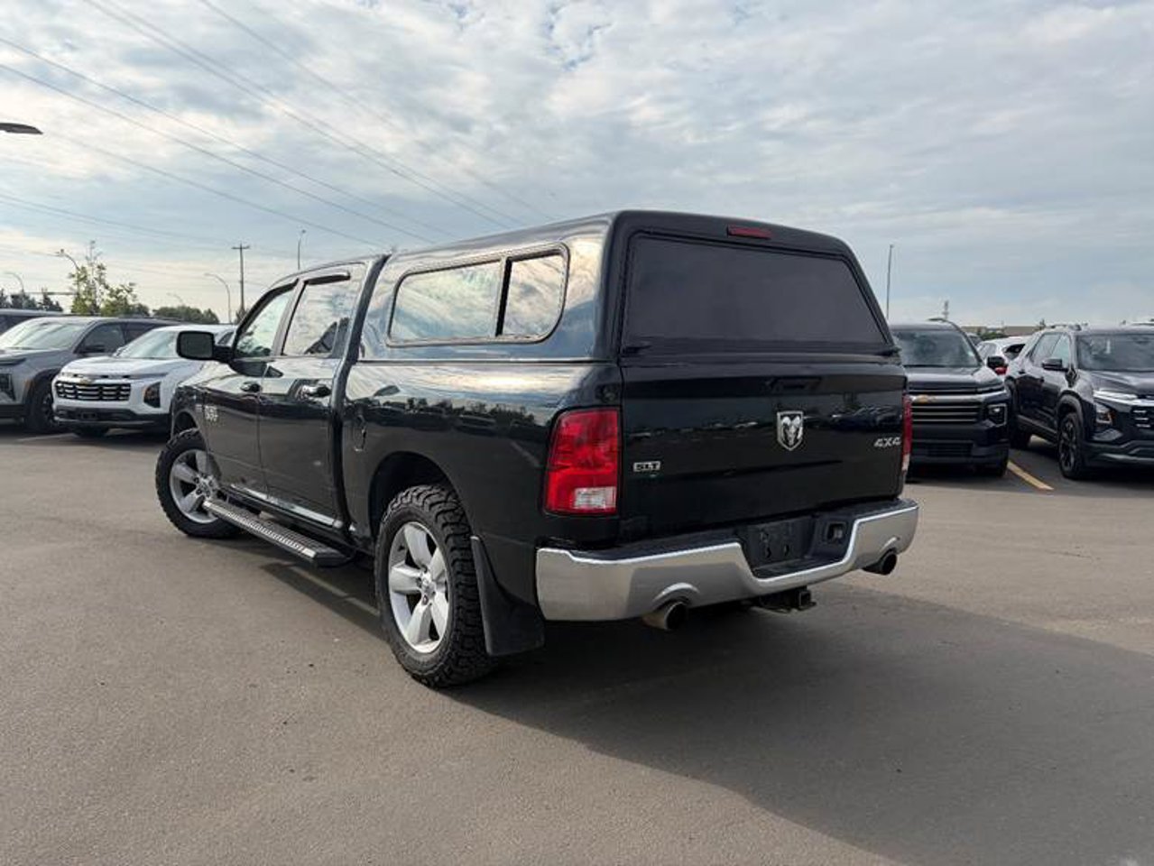 2017 Ram 1500 4WD Crew Cab 140.5 SLT Green Sherwood Park - photo #3