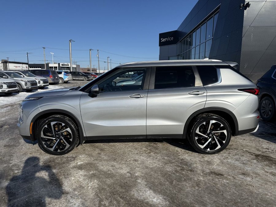 2022 Mitsubishi Outlander LE Premium S-AWC Silver