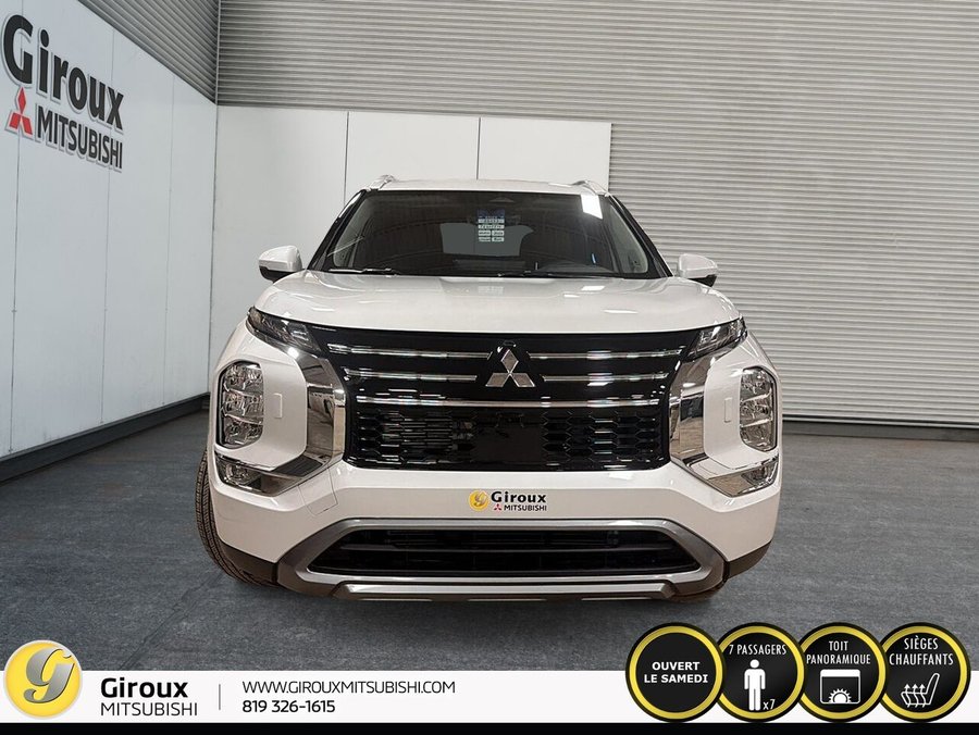 2026 MITSUBISHI Outlander LE S-AWC White Diamond