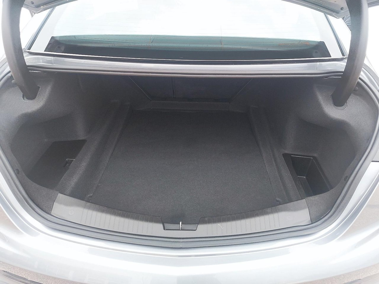 Cadillac CT5 NIV 1G6DU5RK0N0111035 2022 Argent Baie-Comeau - photo #5