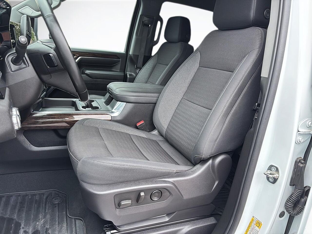 2024 GMC SIERRA 2500HD SLE White Saint-Hyacinthe - photo #7
