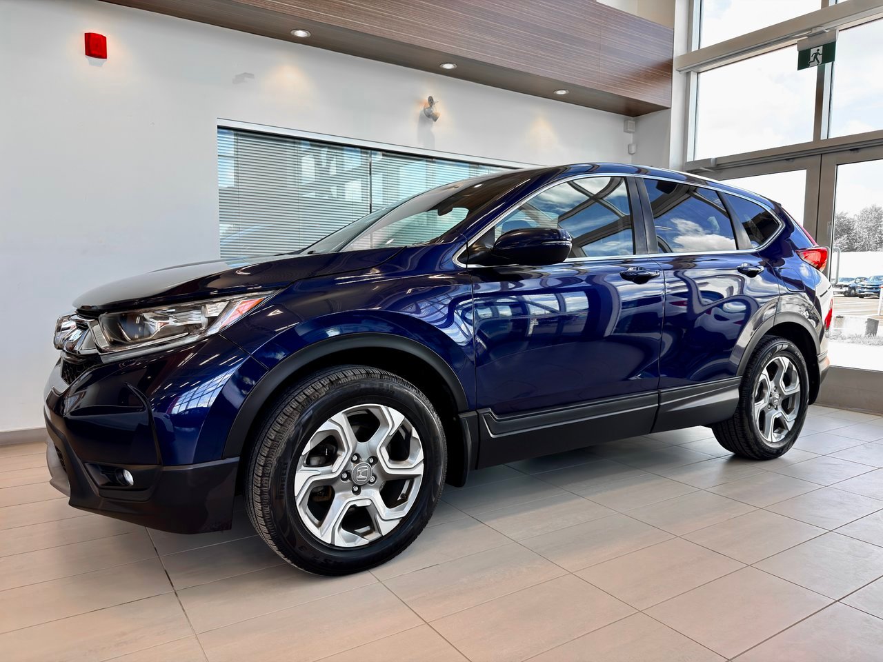 2019 Honda CR-V Blue Notre-Dame-des-Prairies - photo #2