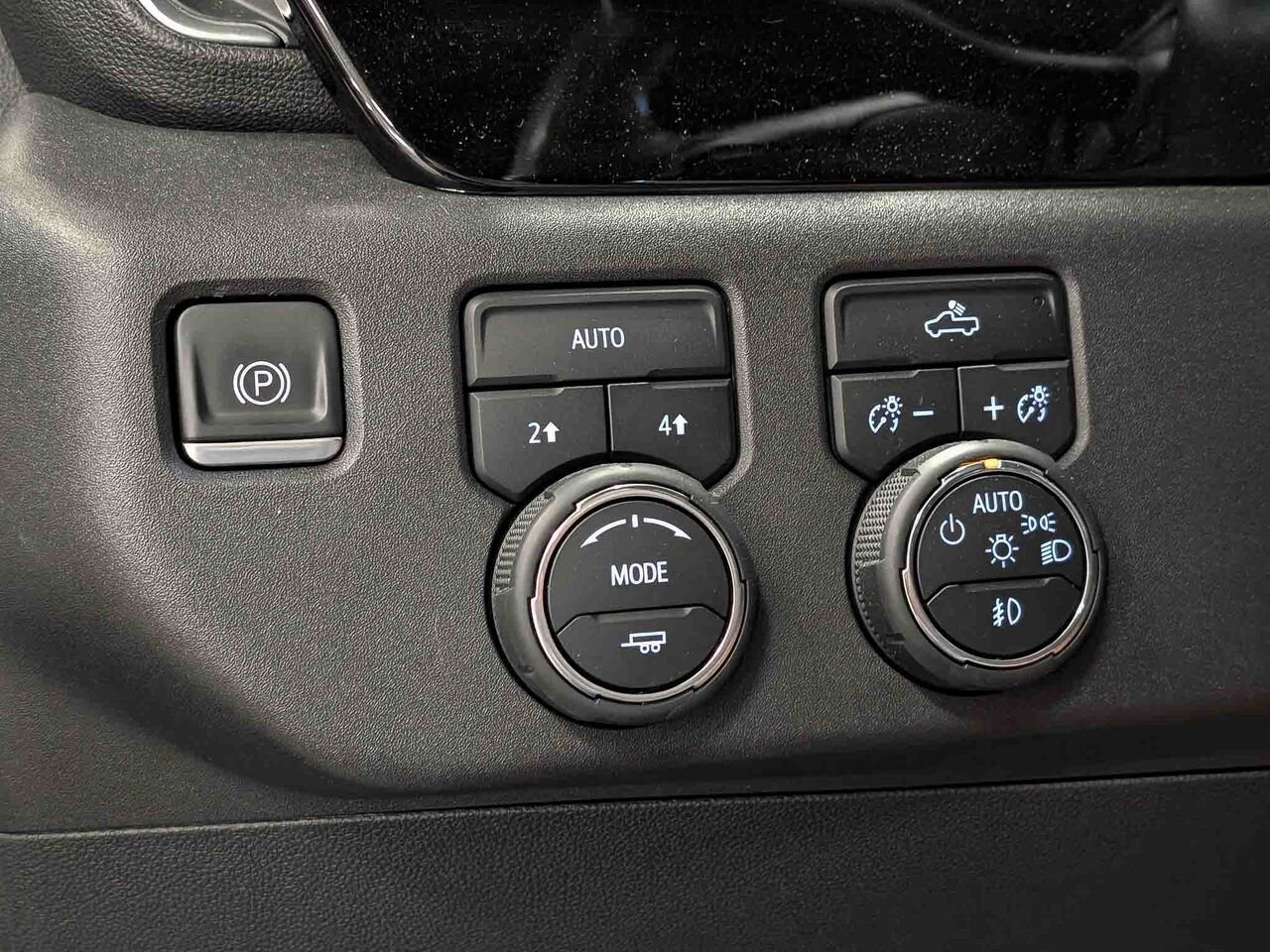 CHEVROLET Silverado 1500 RST 4WD Crew Cab Moteur V8 5.3L 6 Places 2022 Noir Sherbrooke - photo #17