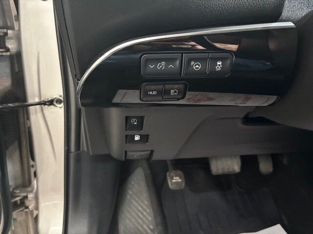 Toyota Prius Prime Upgrade Technologie 2020 Titane éclatant Lac-Etchemin - photo #10