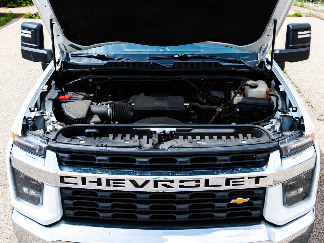 2023 Chevrolet Silverado 2500HD 4WD Crew Cab 159 LT White Sherwood Park - photo #8