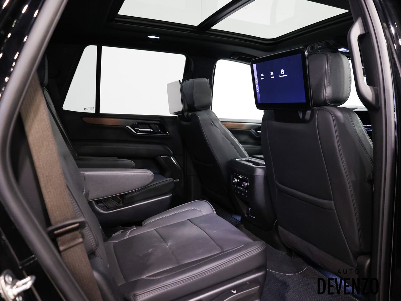 2025 GMC Yukon Black Saint-Eustache - photo #12