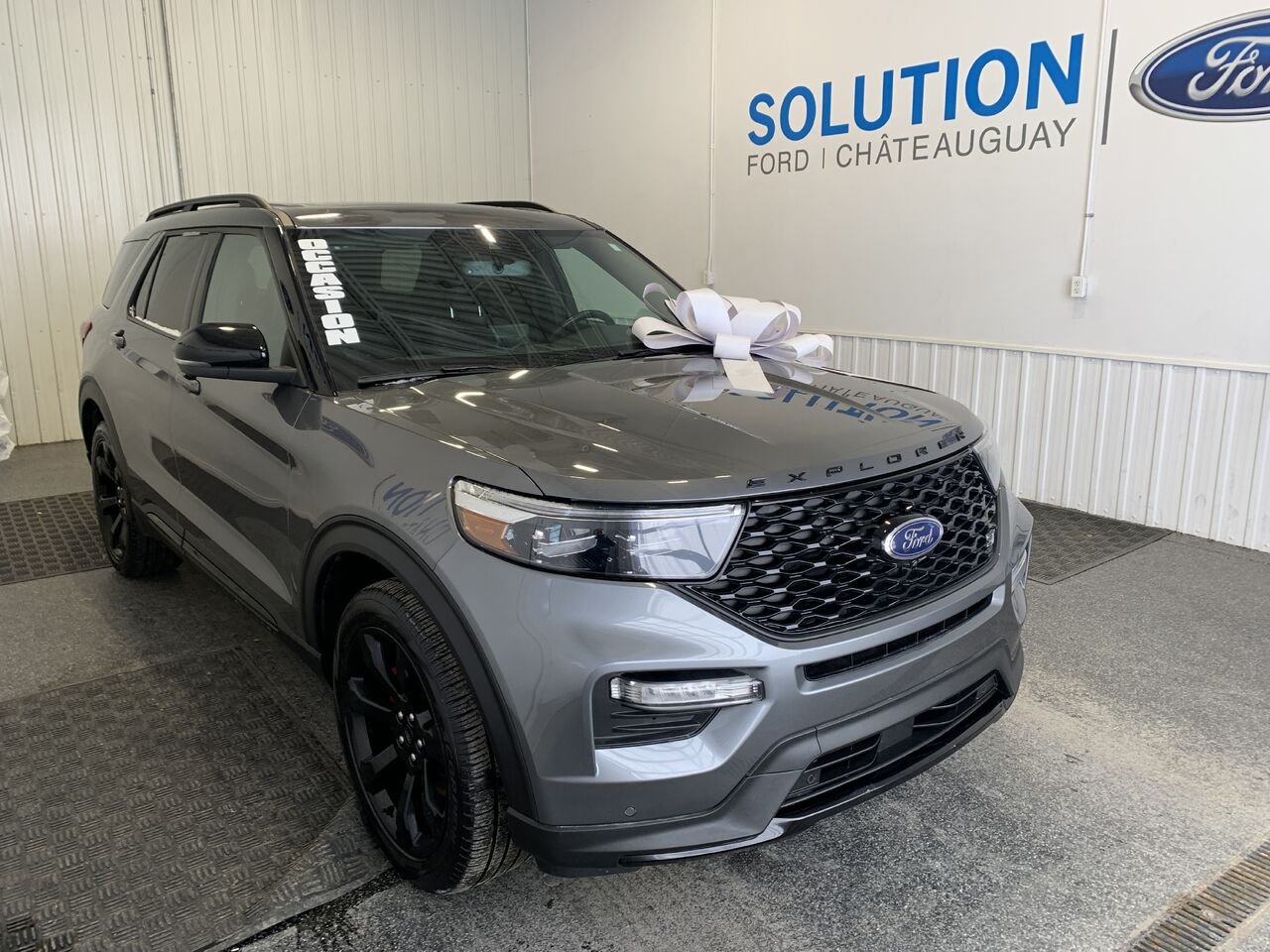 Ford Explorer ST EXPLORER ST 4WD 2024 Gris Châteauguay - photo #3