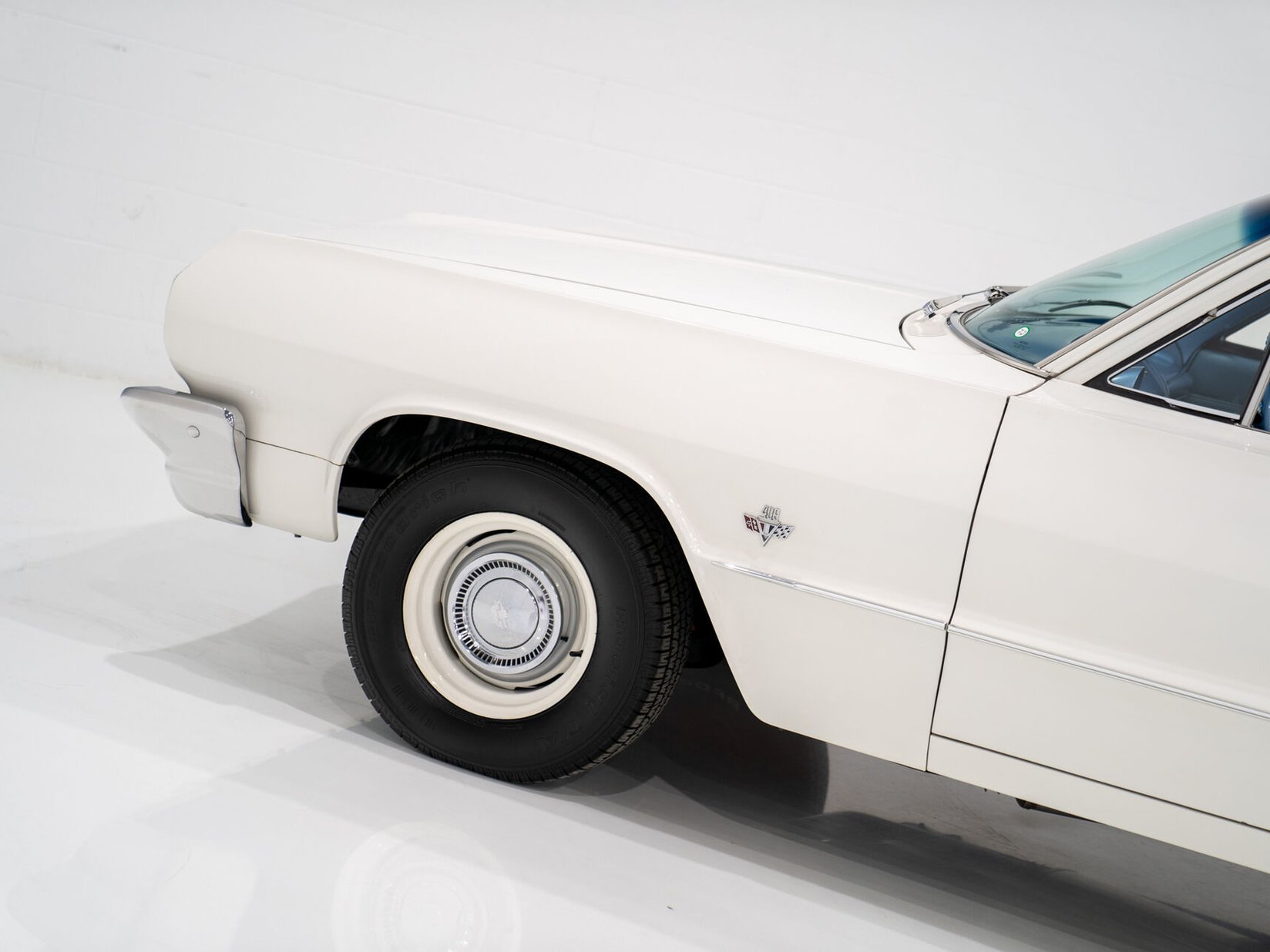 Chevrolet Biscayne Matching 409 / 425HP Transmission 4 Vitesse Complètement Entièrement restauré **PRIX EN USD** 1964 Blanc Montréal - photo #36