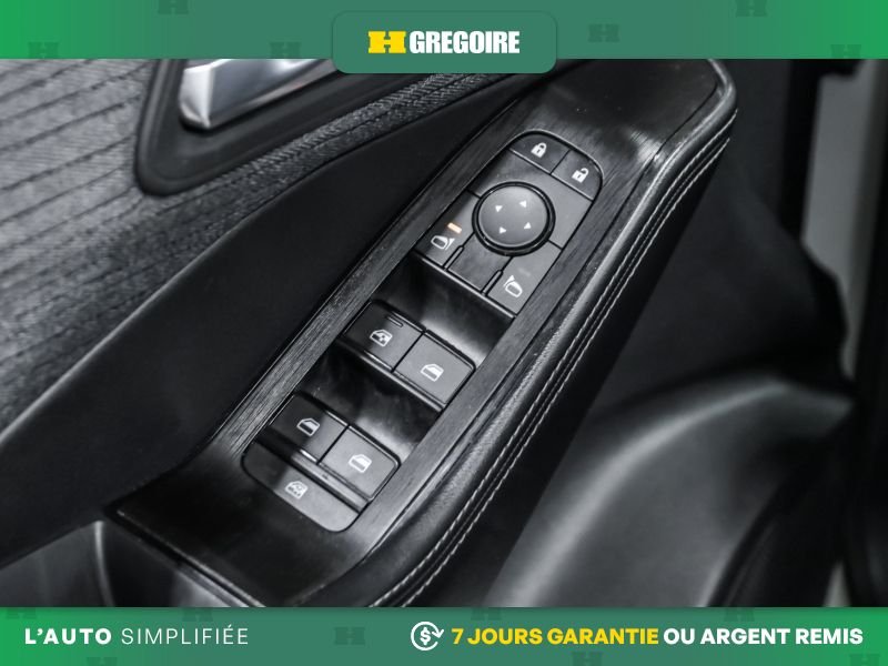 Nissan Rogue 2023 Blanc Laval - photo #15