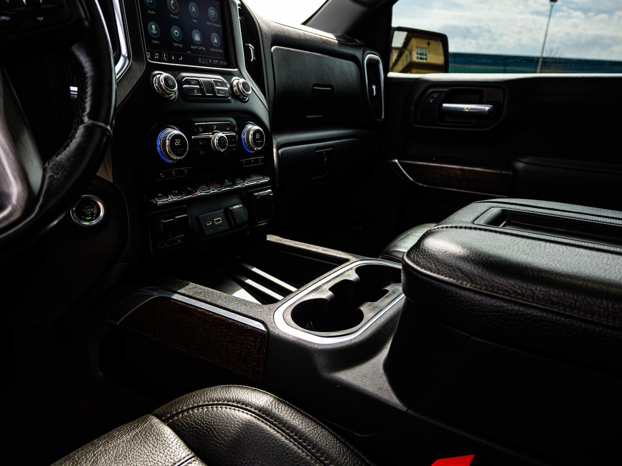 2021 GMC Sierra 1500 4WD Crew Cab 147 Denali White Sherwood Park - photo #29