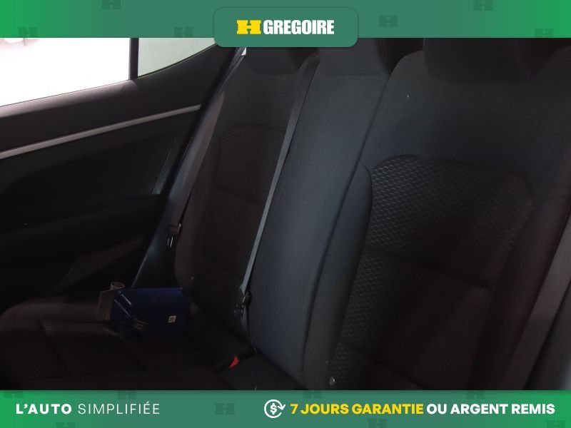 Hyundai Elantra 820783 | Essential A/C CAM RECUL BLUETOOTH 2019 Rouge Laval - photo #21